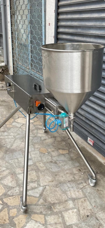 LIQUID FİLLİNG MACHİNES